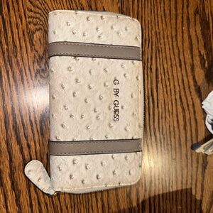 Guess Textured Cream and Brown Card Holder